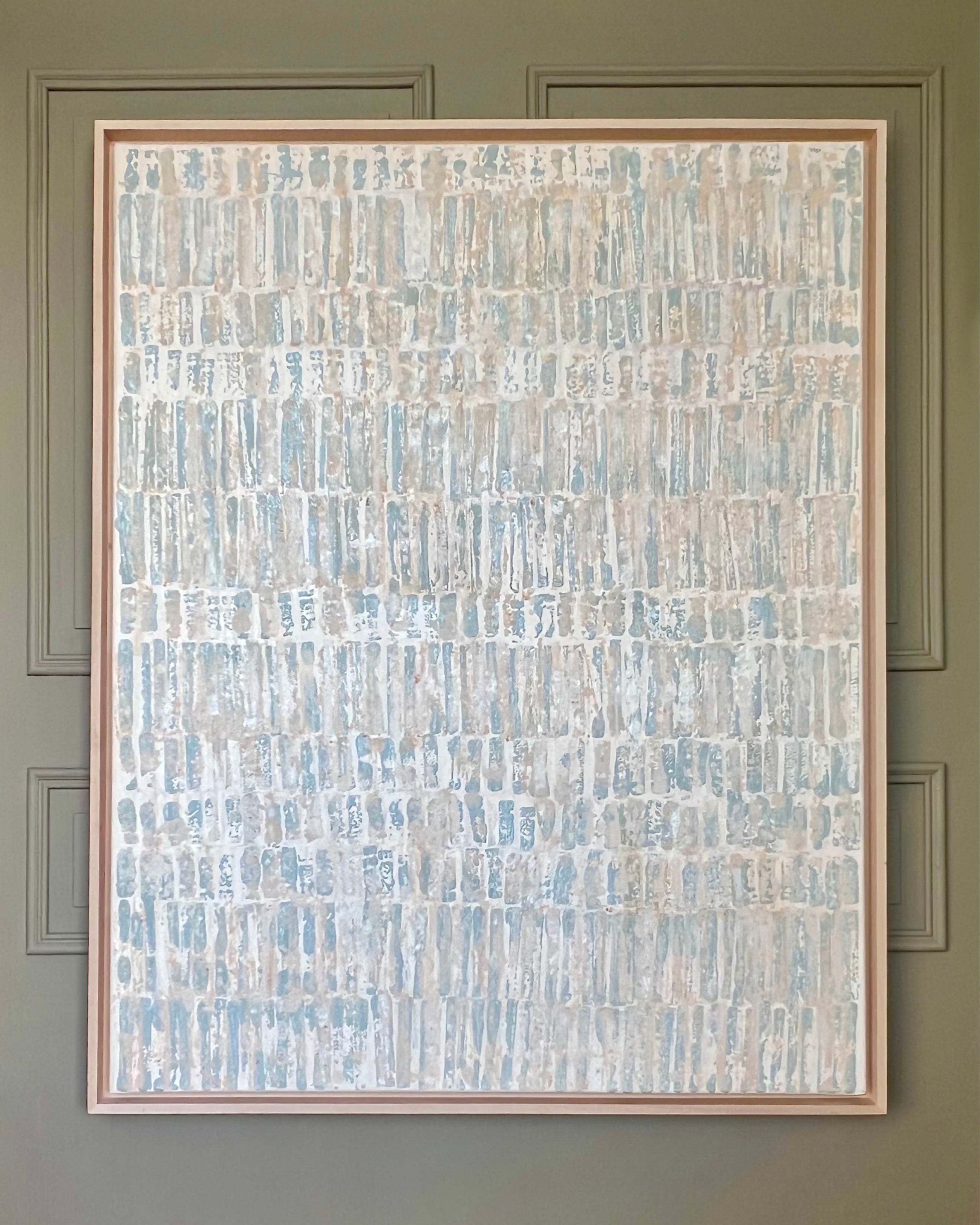 Pure Patina – Light III, original abstract painting on canvas in light tones, framed in a shadow gap frame by PATINA & ORO